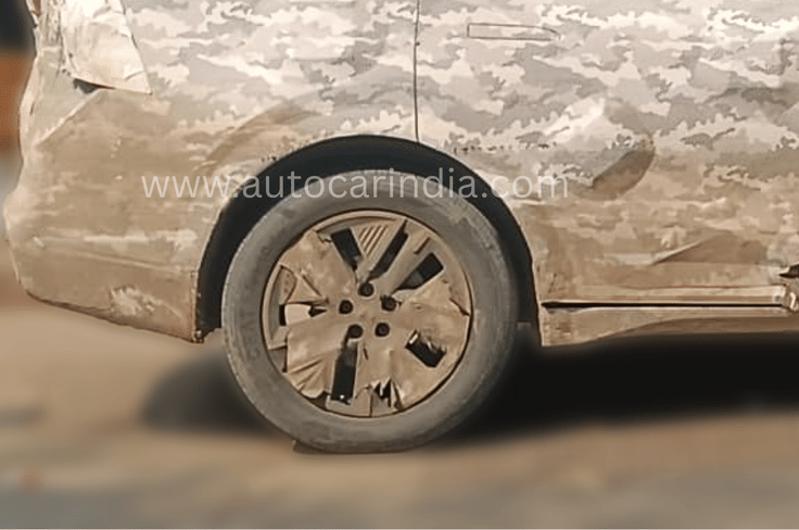 Mahindra XUV700 facelift alloy wheels Mahindra XUV700 facelift alloy wheels